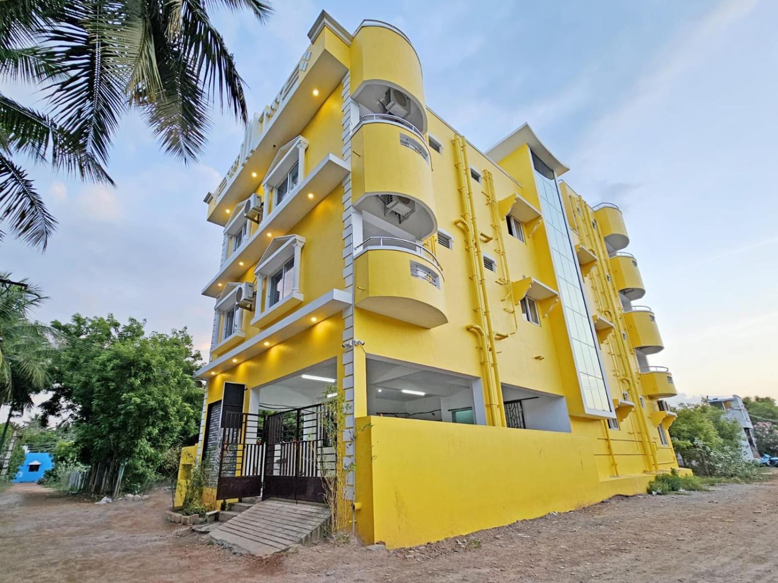 Auro Galaxy Villa Pondicherry Exterior photo